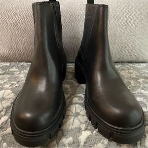 Steven Madden Rankel Black Boots New in Box Size 8